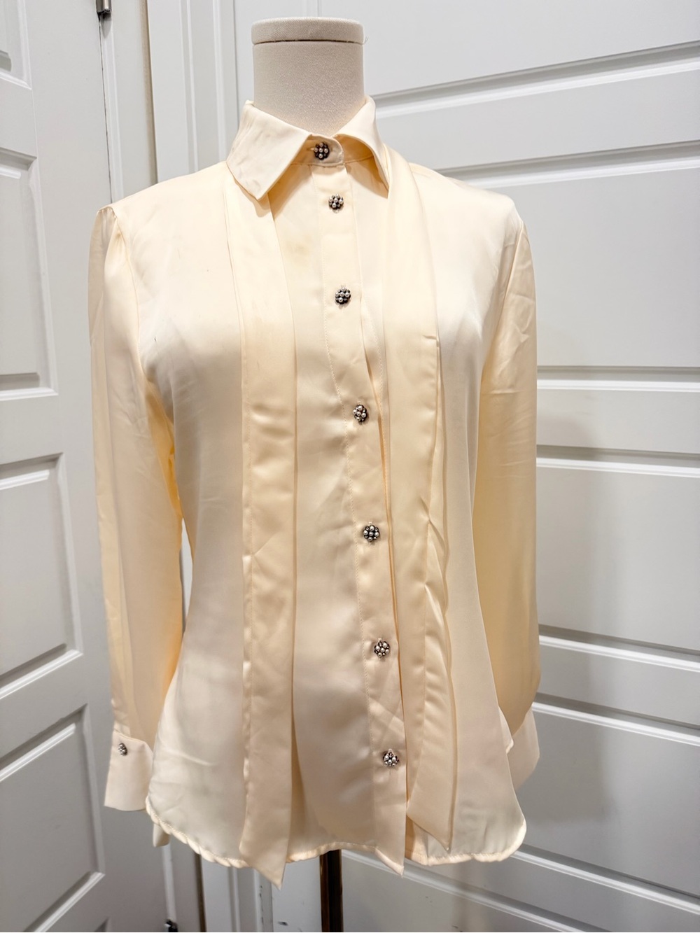 Zara Women's Cream Bow Tie Button-Down Blouse NWT - Picture 11 of 11